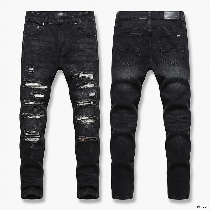 AMI Trendy Ripped Jeans with a Cool Style