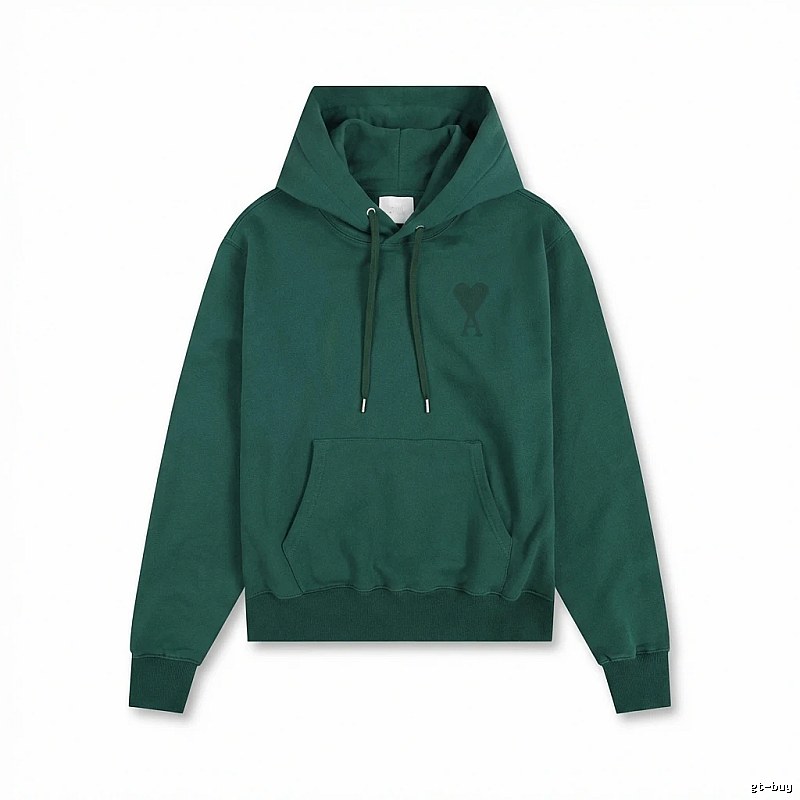 AMI's simple and loving style hoodie.