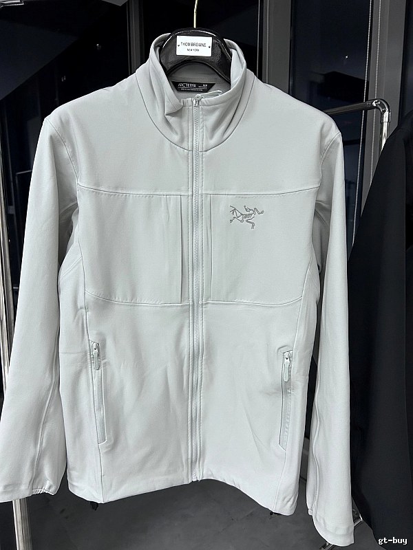 Arc’teryx lightweight light gray jacket
