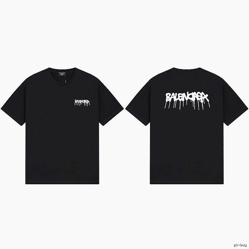 Balenciaga street-style black T-shirt