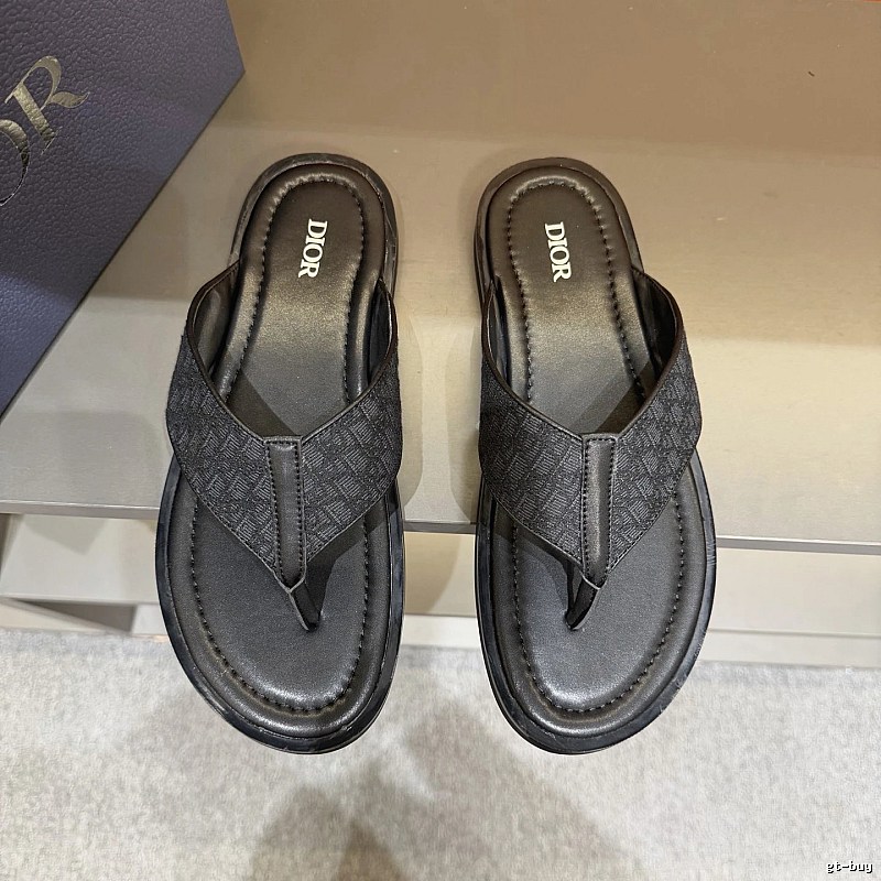 Dior Monogram Light Luxury Style Black Flip-flops