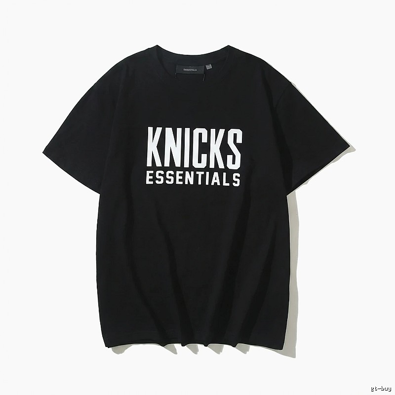ESSENTIALS minimalist black T-shirt