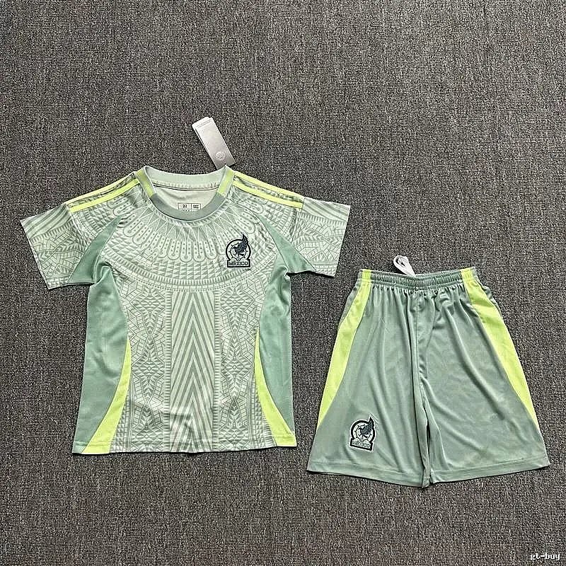 Germany Streetwear Soccer jersey set White Germany Football with Practical Shape