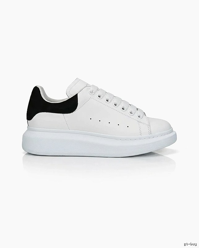 McQueen black and white thick-soled sports shoes