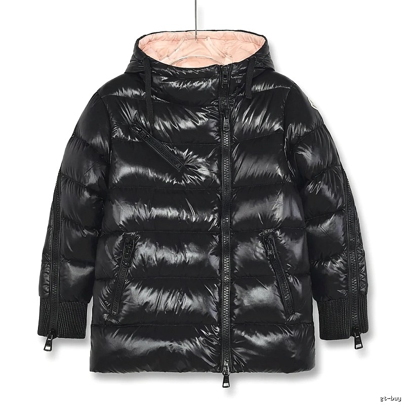 Moncler shiny and stylish black down jacket