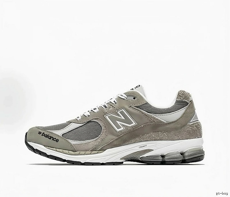 New Balance retro-style gray sports shoes
