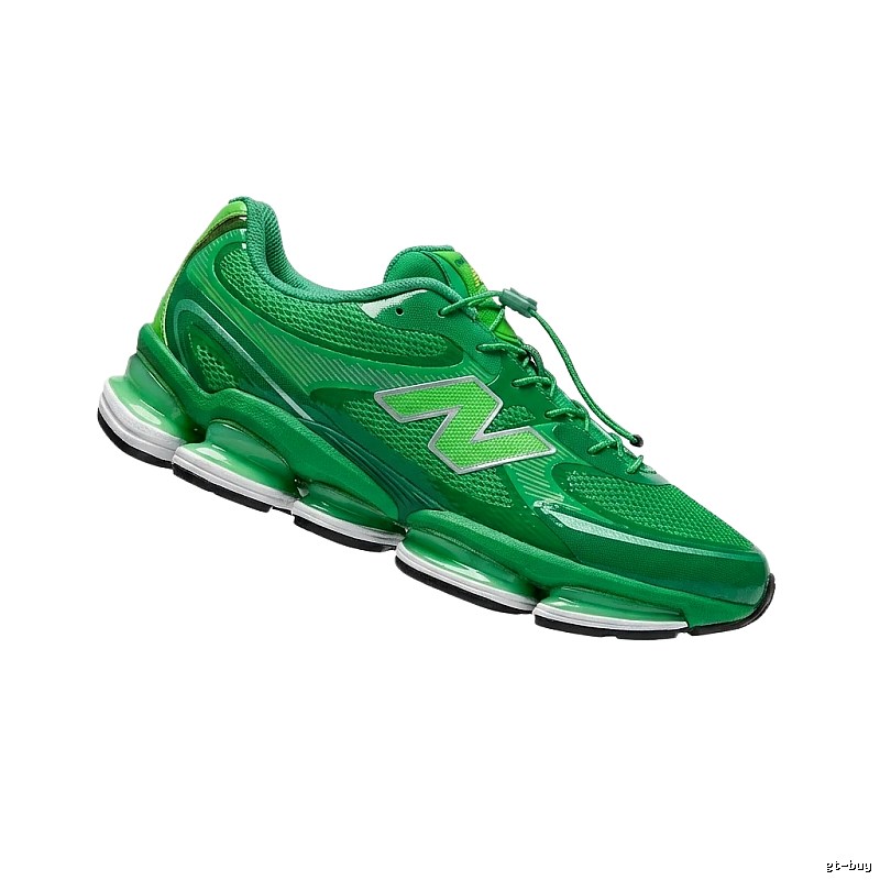 New Balance trendy green sports shoes