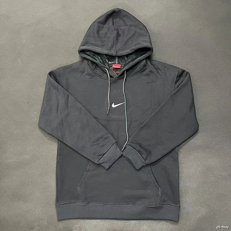 Nike Small-Logo Detail Gray Zip Hoodie Downtown Style Swoosh