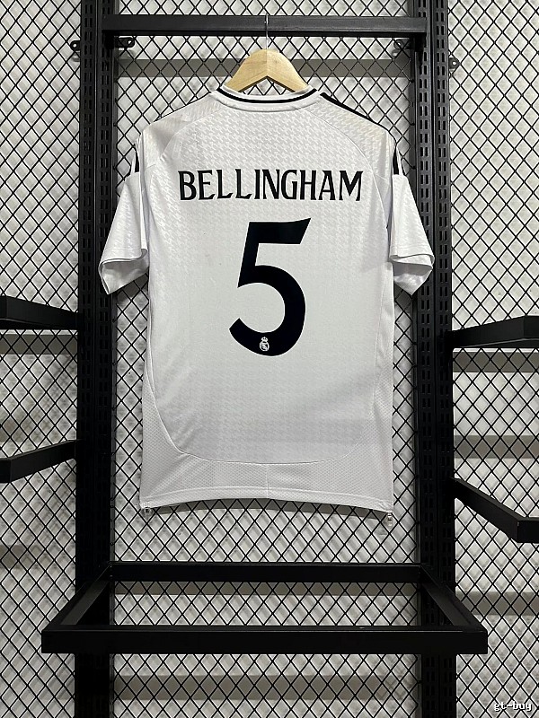 Real Madrid Daily Home soccer jersey White Real Madrid for City Outfits Select Edition