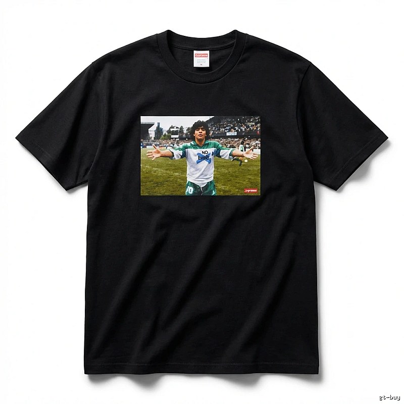 Supreme Maradona-style black T-shirt