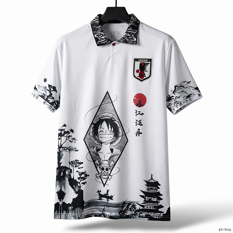 Tokyo Ghoul and Japanese-style white T-shirt